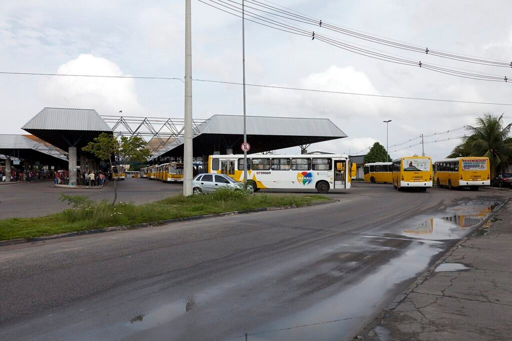 Terminal de ônibus em Manaus